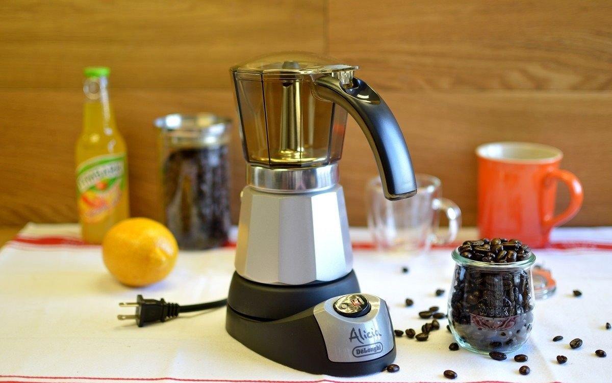 DeLonghi Alicia 6 Cup Electric Moka Pot – Whole Latte Love